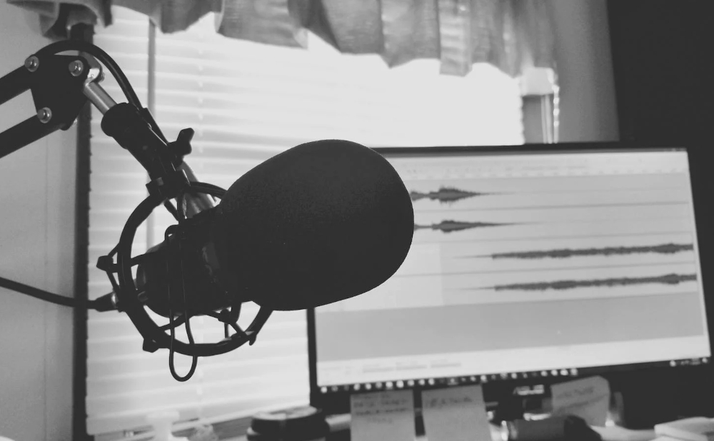 4 Ways to Make Money with Podcasts